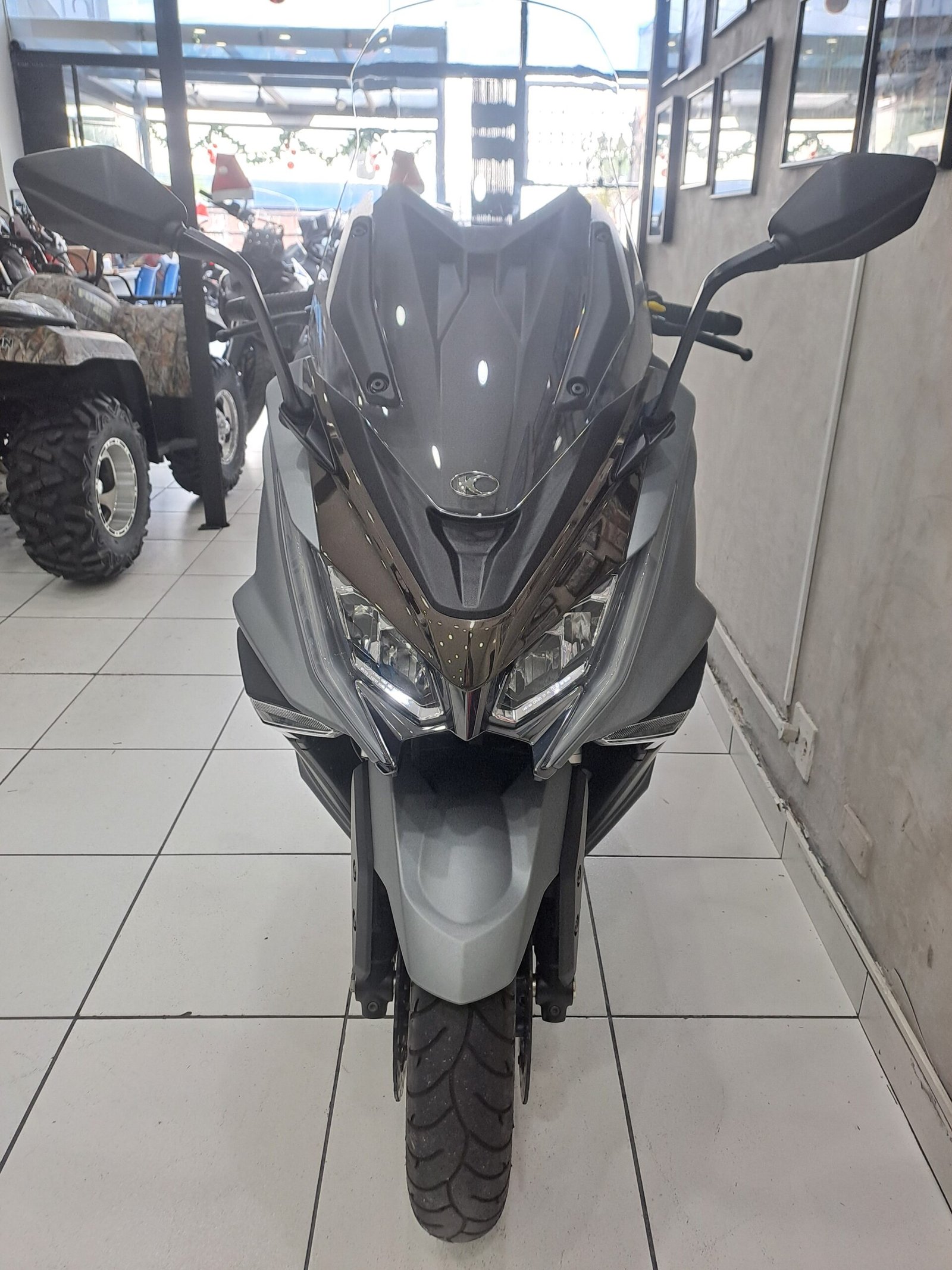 Kymco Ak 550i - Imagem 6