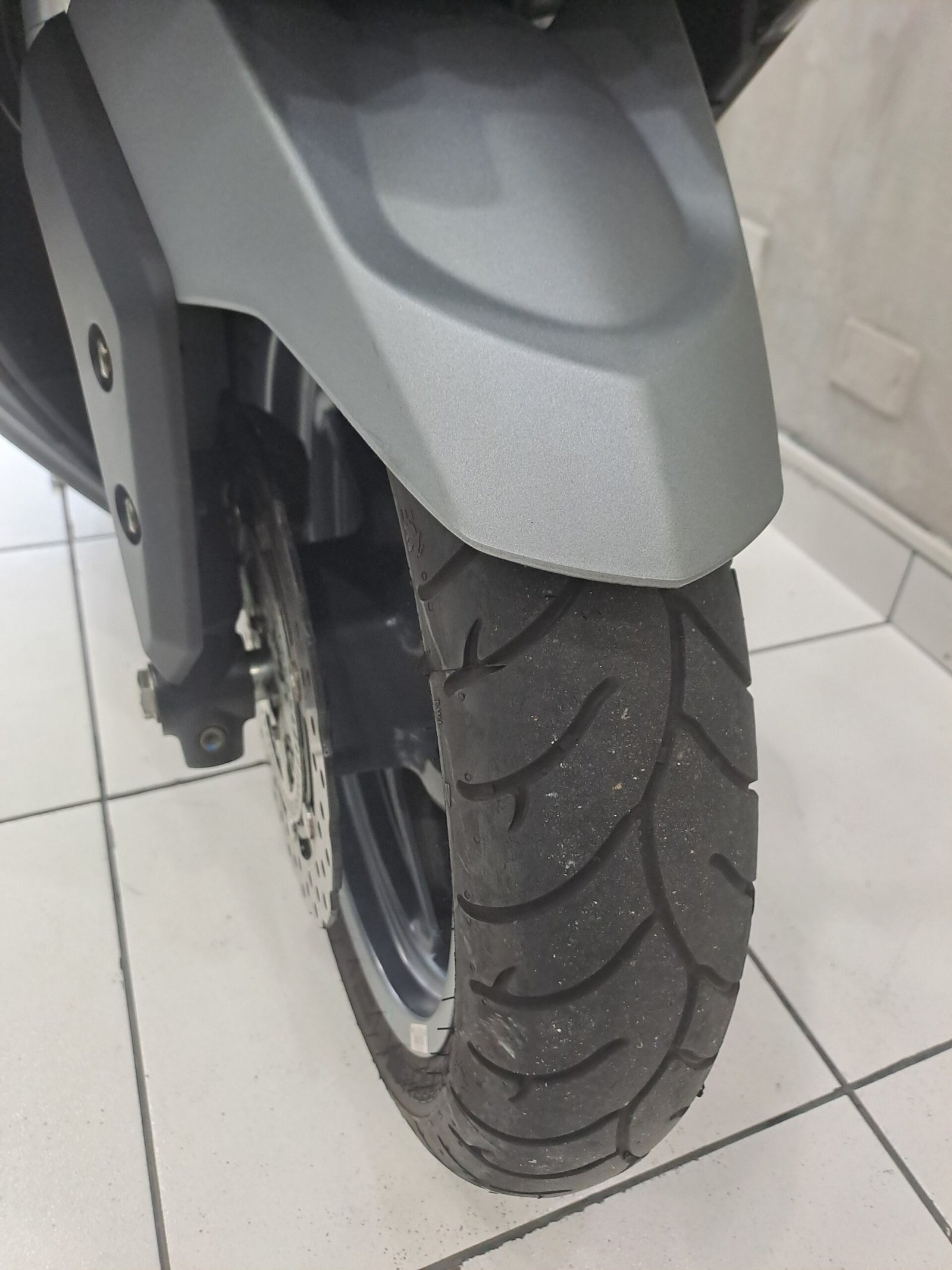 Kymco Ak 550i - Imagem 12