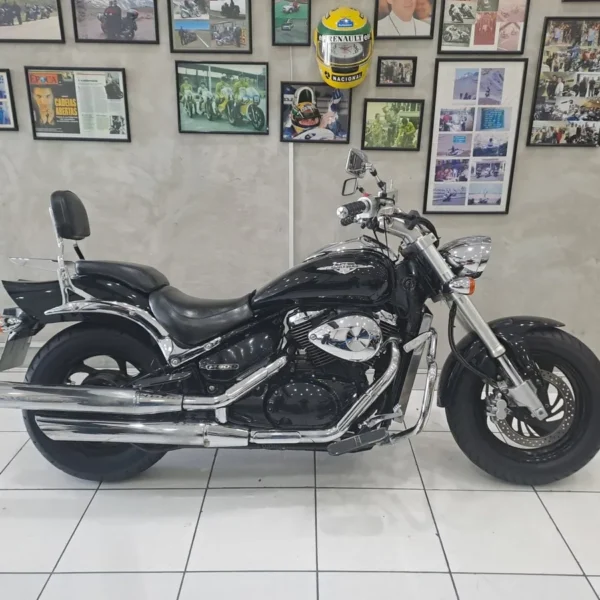 Suzuki Boulevard M800